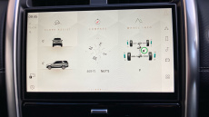 Land Rover Discovery 3.0 D300 Dynamic SE 5dr Auto Diesel Station Wagon